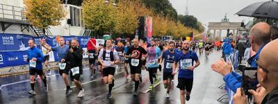 BMW Berlin Marathon: medailles en wedstrijdklokken