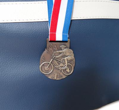 Voorraad fiets medaille W203